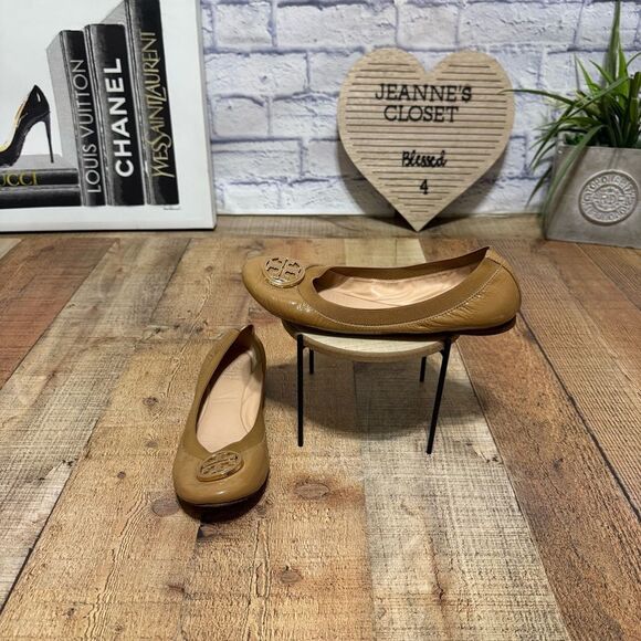 Tory Burch Flats Womens 8M Nude Beige Caroline Ballet Patent Leather Slip On - Picture 2 of 10